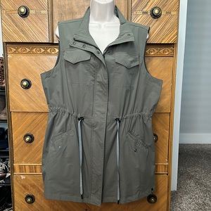 Happy Camper by Torrid Vest